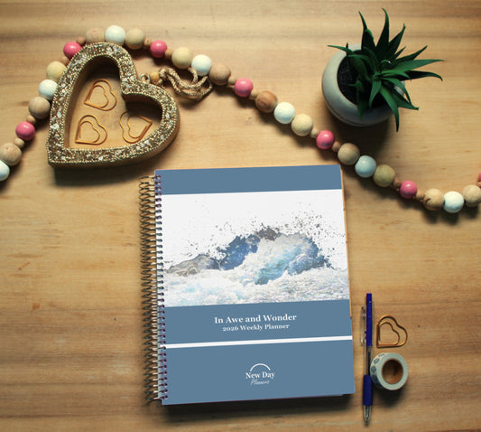 2026 In Awe and Wonder Weekly Planner (Water)